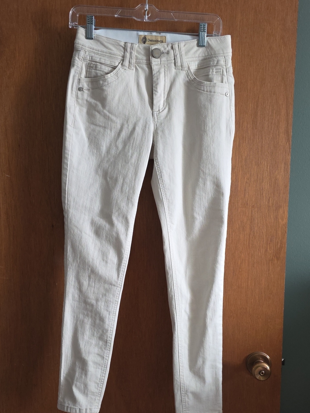 Democracy Off-White Skinny Jeans